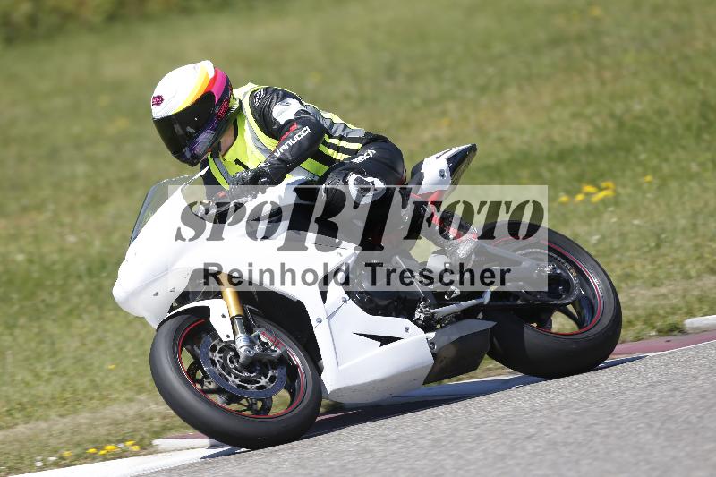 /15 22.05.2026  Plüss Moto Sport  Discover the Bike ADR /Gruppe rot - Race 3/383